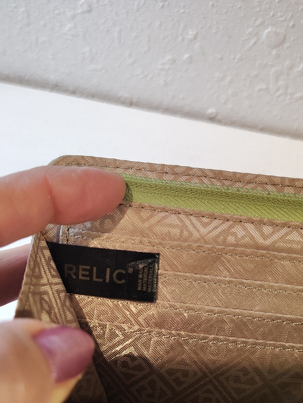 Relic Pop Art Zip Around Wallet - Picture 7 of 7